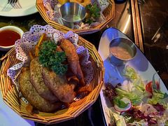 黄金鸡翅配脆薯条-MOSSO德国餐厅·音乐酒吧(环宇荟店)