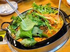 土豆排骨火锅-喇喇排骨火锅·传统韩式脊骨汤(望京西园总店)