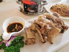 精品手扒羊排-那达慕蒙古风味酒楼