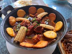 铁锅炖一锅出-老家菜馆(正定店)