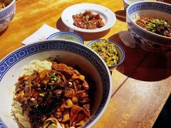 -沪西老弄堂面馆(定西路店)