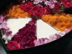 初见吾心鲜花千层蛋糕-艾加柒克蛋糕茶歇甜品台(春熙路店)