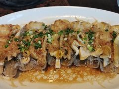 黑鸡枞绿芦笋爆炒竹蛏皇-环球港凯悦 · 享悦中餐厅