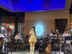 -洛缦音乐餐厅(工业展览馆万象城店)