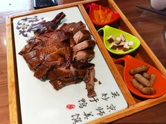 -有红鸡毛店·川菜(建设路店)