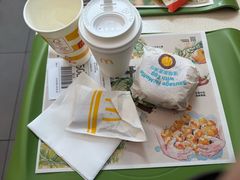 -麦当劳(乳山路店)