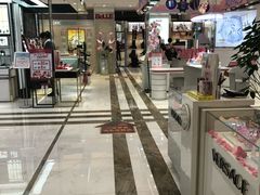 -资和信百货商场