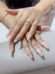 -瞧·享轻奢美甲美睫