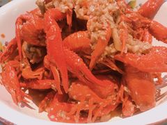 蒜蓉大虾-霄汉牛三鲜湖北砂锅菜(万松园2店)