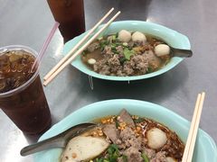 龙眼茶-榮泰米粉湯(Left Shop)