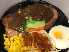 -汤姆家的牛排意面披萨(新城市广场店)