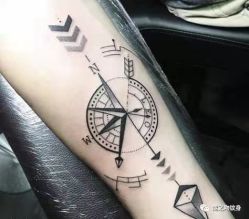 点击看大图 -龙之吻专业刺青·手工耳洞·纹身去色