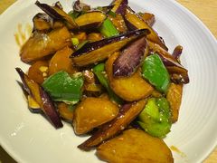 -关东小磨东北菜(上海长风大悦城店)