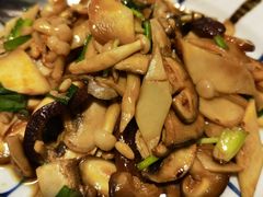 松林蘑菇小炒-中8楼风尚云南菜(颐堤港店)