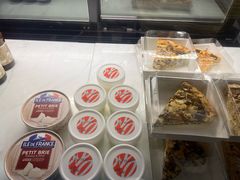 -老梦面包CHEZMOREL(麦子店)