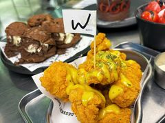 -W COLLECTIVE  DESSERT SHOP