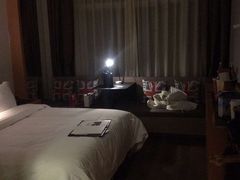 -天港漫非酒店(宁波火车站联丰地铁站店)