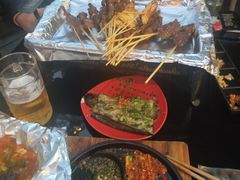 -何师烧烤·香辣蟹·川菜·30年老品牌(太古里旗舰店)