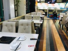 大堂-尚品海鲜肥牛自助火锅(湖明店)