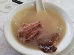 -红旗山庄(圭峰山店)