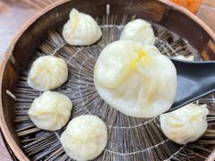 蟹粉小笼-万寿斋(山阴路店)