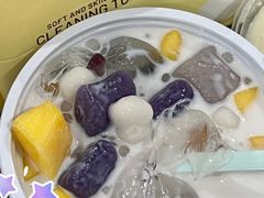 -黄氏水牛奶甜品世家(空港新天地店)