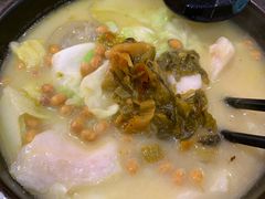 老坛酸菜鱼饭-阿香米线杭州西湖银泰文化广场餐厅