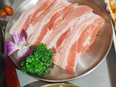 -围炉肉舍•炭烤活鳗•丹东海鲜烤肉(步行街店)