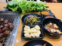 -肉甲韩国木炭烤肉(新壹街1店)