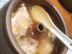 -云海肴·汽锅鸡·云南代表菜(天山百盛优客店)