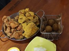 -BHC炸鸡(明洞总店)