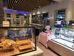 -巴黎贝甜(大宁国际商业广场店)