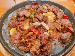 -老东镇啤酒屋海鲜加工·蒸汽海鲜·海鲜烧烤(台东店)