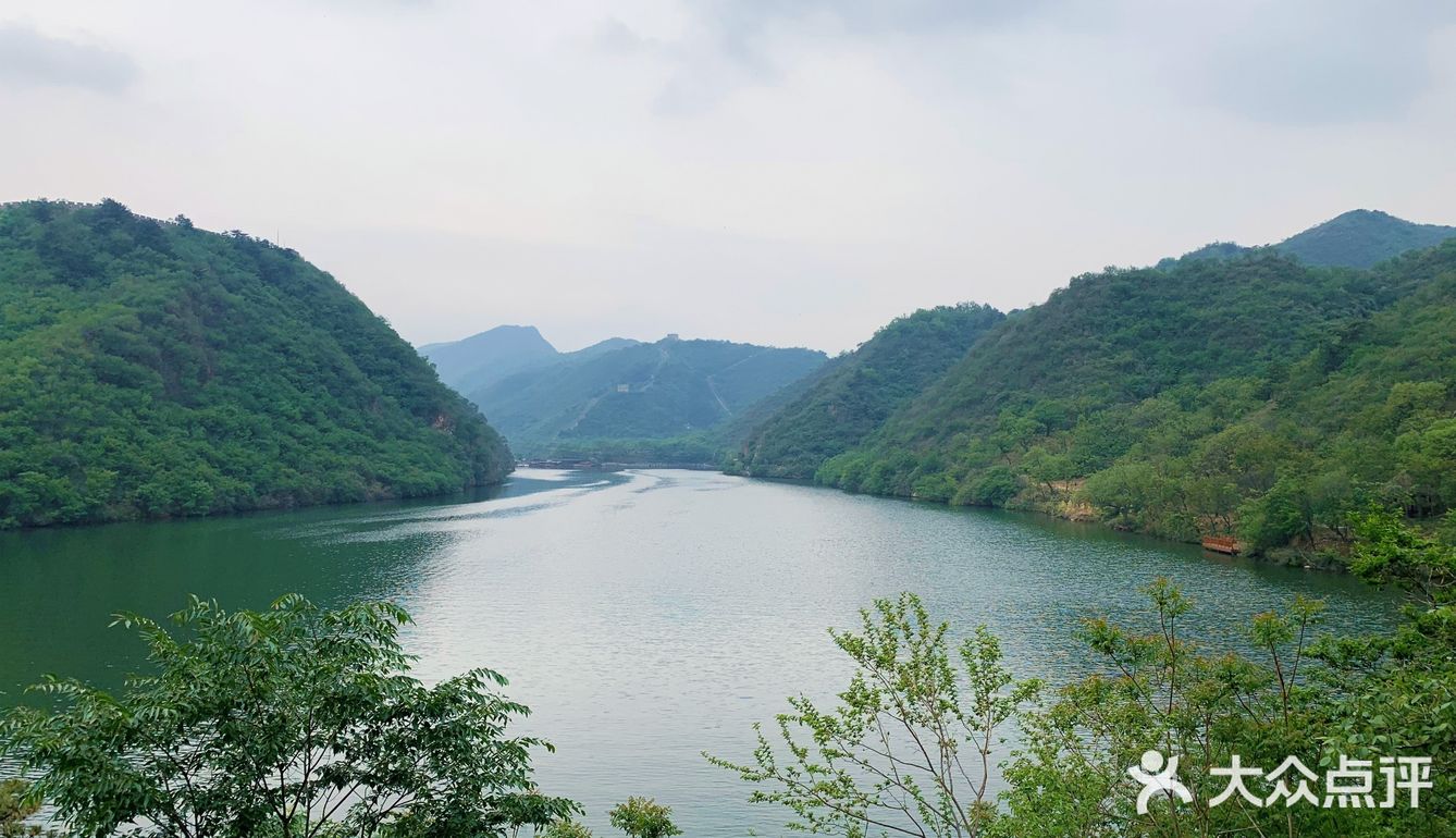 選擇了懷柔區的黃花水長城,有山有水