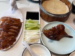 -梅利汴京烤鸭•开封豫菜地标店(东大街店)