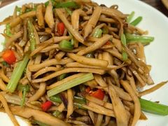 -合合春饼·酱骨·东北菜(潘家园店)