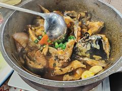 -刘姐啤酒鱼民族演艺餐厅(西街总店)