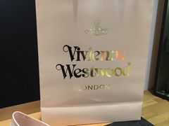 -Vivienne Westwood(上海来福士广场店)