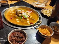 -顶顶汤火牛排火锅·经典铜锅涮肉