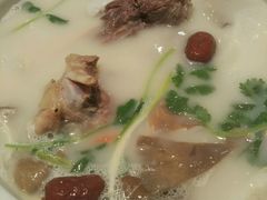 拾味骨汤-拾味馆(万达广场店)