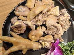 -一朵菌·野生菌探索家火锅(南亚店)