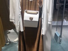 -URBAN REVIVO(欢乐海岸购物中心店)