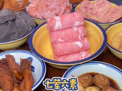 -小天鹅火锅·一线江景洪鼎旗舰店(洪崖洞店)