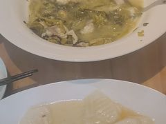 -严记小天府酸菜鱼(西四路店)