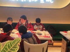 大堂-三人行骨头王火锅(长寿店)