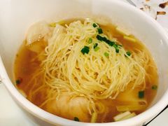 -新大咀港式茶餐厅(宝山万达店)