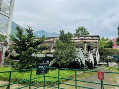 -四川汶川特大地震漩口中学遗址