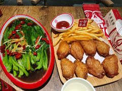 -叶派龙虾•招牌香辣蟹·海鲜(中海国际店)