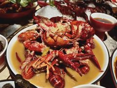 -虾弄弄海派小龙虾·牛羊蝎子火锅