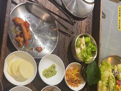 -围炉肉舍丹东海鲜烤肉·烤活鳗(步行街店)